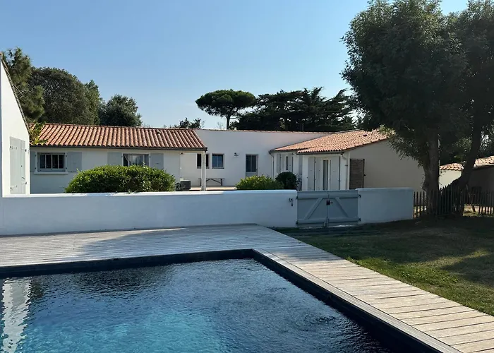 Les Déserts * Les Portes-en-Re